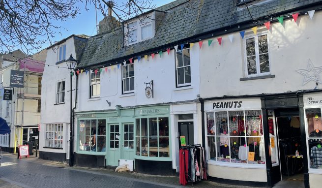 Well located Freehold Investment Property in the centre of Teignmouth