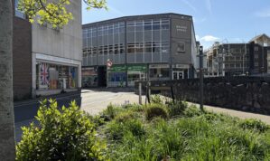 First & Second Floor Office suites in this Prominent and well located Office building in the centre of Newton Abbot