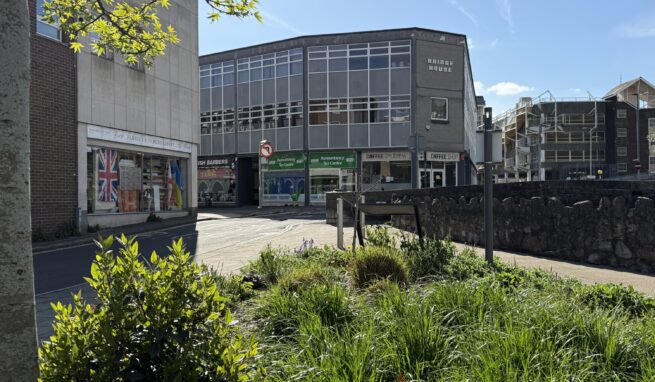 First & Second Floor Office suites in this Prominent and well located Office building in the centre of Newton Abbot