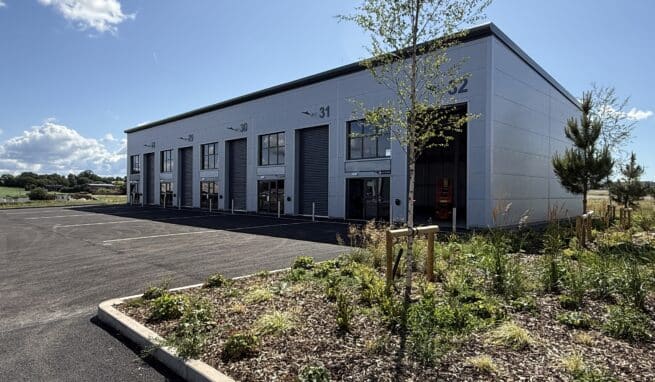 Brand new Industrial / Trade Counter Unit on the sought after Onyx Business Park at Skypark