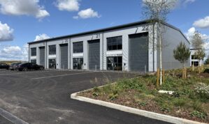 Brand new Industrial / Storage Unit on the sought after Onyx Business Park at Skypark