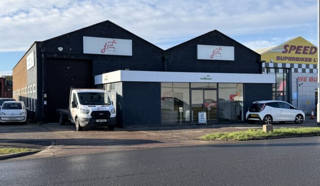 Trade Counter / Retail Unit in a prominent roadside location on the Marsh Barton Estate in Exeter