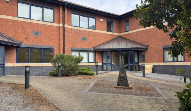 Modern First Floor Office Suite at Pynes Hill on the edge of Exeter with 10 Parking spaces