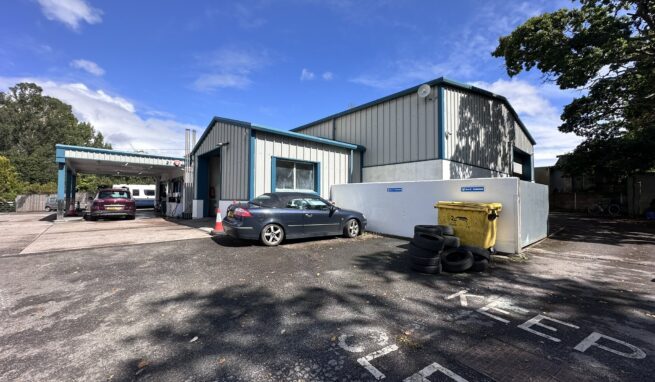 Prominent Roadside Garage / MOT / Car Sales Site fronting busy road between Newton Abbot and Totnes